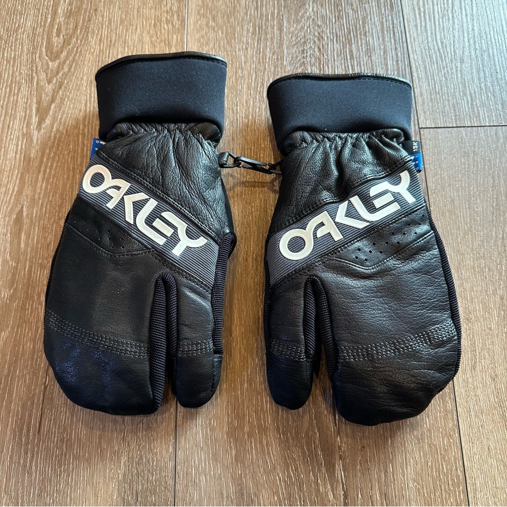 Oakley goatskin leather Factory trigger mitten size small black